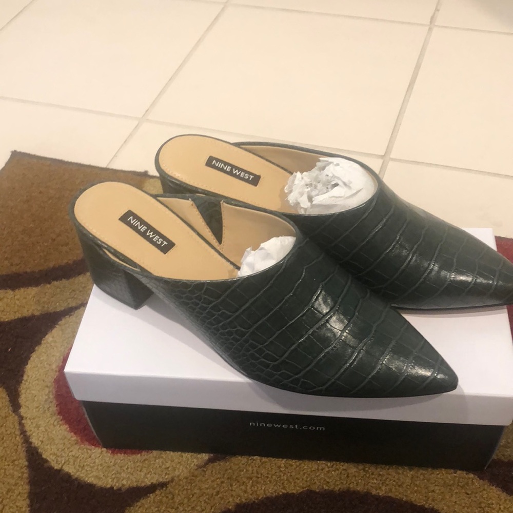 Leather shoes
